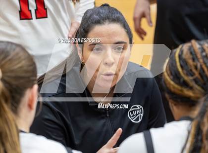 Thumbnail 3 in Long Island Lutheran vs Paul VI (Bob McKillop Invitational ) photogallery.