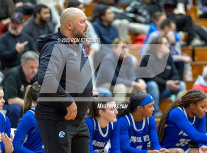 Thumbnail 2 in Long Island Lutheran vs Paul VI (Bob McKillop Invitational ) photogallery.