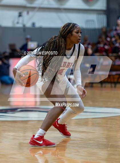 Thumbnail 1 in Long Island Lutheran vs Paul VI (Bob McKillop Invitational ) photogallery.