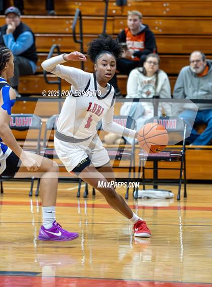 Thumbnail 1 in Long Island Lutheran vs Paul VI (Bob McKillop Invitational ) photogallery.