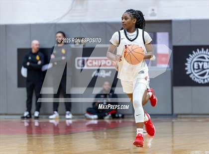 Thumbnail 2 in Long Island Lutheran vs Paul VI (Bob McKillop Invitational ) photogallery.