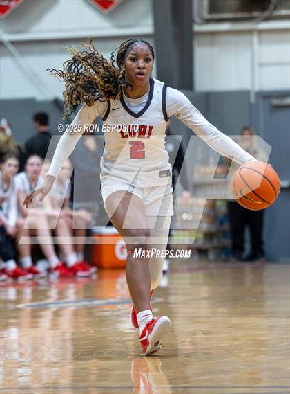 Thumbnail 2 in Long Island Lutheran vs Paul VI (Bob McKillop Invitational ) photogallery.