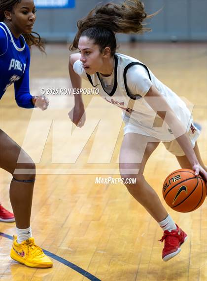 Thumbnail 1 in Long Island Lutheran vs Paul VI (Bob McKillop Invitational ) photogallery.