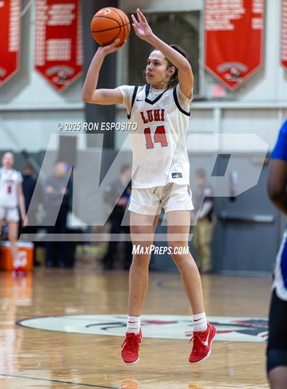 Thumbnail 1 in Long Island Lutheran vs Paul VI (Bob McKillop Invitational ) photogallery.
