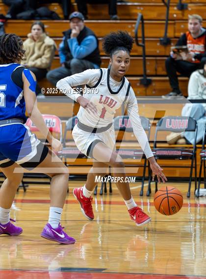Thumbnail 3 in Long Island Lutheran vs Paul VI (Bob McKillop Invitational ) photogallery.