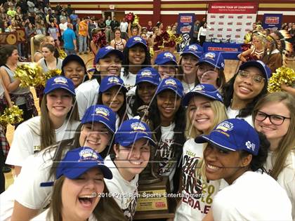 Thumbnail 3 in Riverdale TOC Ceremony photogallery.