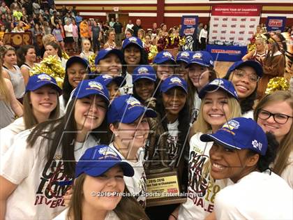 Thumbnail 2 in Riverdale TOC Ceremony photogallery.