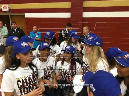 Thumbnail 3 in Riverdale TOC Ceremony photogallery.