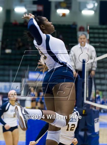 Thumbnail 2 in Sutherland vs. Burnt Hills-Ballston Lake (NYSPHSAA Class A Final) photogallery.