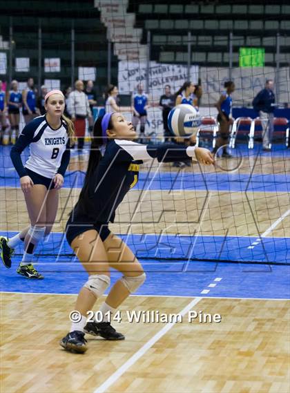 Thumbnail 2 in Sutherland vs. Burnt Hills-Ballston Lake (NYSPHSAA Class A Final) photogallery.