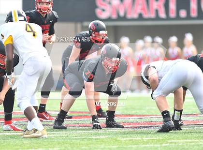 Thumbnail 1 in Benet Academy @ St. Laurence (Chicago Kick Off Classic) photogallery.