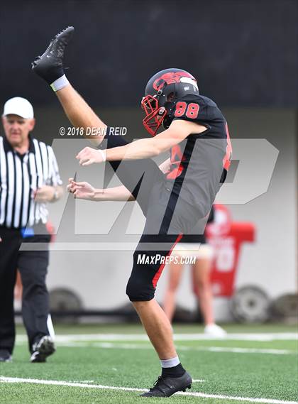 Thumbnail 3 in Benet Academy @ St. Laurence (Chicago Kick Off Classic) photogallery.