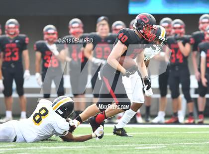 Thumbnail 3 in Benet Academy @ St. Laurence (Chicago Kick Off Classic) photogallery.
