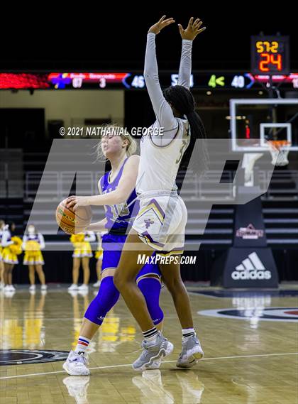 Thumbnail 2 in Bellevue West vs. Millard North (Metro Tournament) photogallery.
