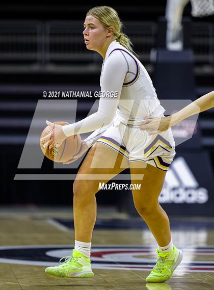 Thumbnail 1 in Bellevue West vs. Millard North (Metro Tournament) photogallery.