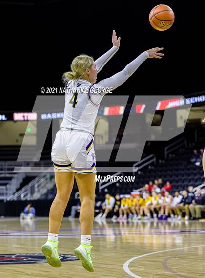 Thumbnail 2 in Bellevue West vs. Millard North (Metro Tournament) photogallery.