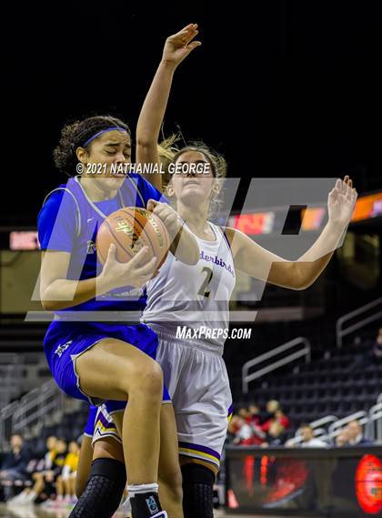 Thumbnail 3 in Bellevue West vs. Millard North (Metro Tournament) photogallery.