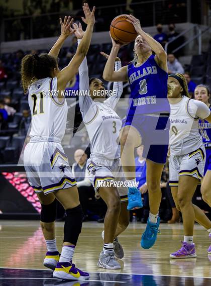 Thumbnail 1 in Bellevue West vs. Millard North (Metro Tournament) photogallery.