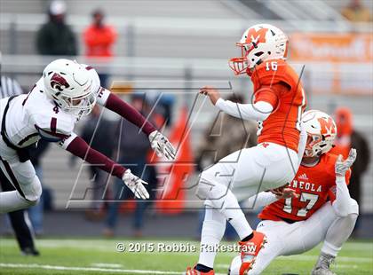 Thumbnail 3 in Callisburg vs. Mineola (UIL 3A Division 1 Region 2 Regional Semifinal) photogallery.