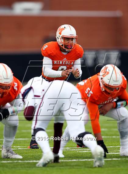 Thumbnail 2 in Callisburg vs. Mineola (UIL 3A Division 1 Region 2 Regional Semifinal) photogallery.