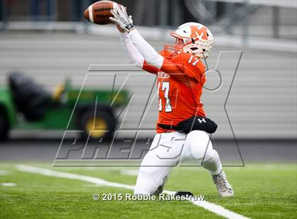 Thumbnail 2 in Callisburg vs. Mineola (UIL 3A Division 1 Region 2 Regional Semifinal) photogallery.