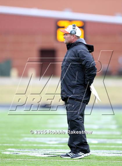 Thumbnail 1 in Callisburg vs. Mineola (UIL 3A Division 1 Region 2 Regional Semifinal) photogallery.