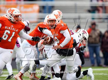Thumbnail 1 in Callisburg vs. Mineola (UIL 3A Division 1 Region 2 Regional Semifinal) photogallery.