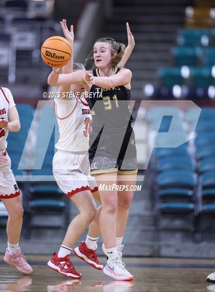 Thumbnail 1 in Canon City vs. Durango (CHSAA 5A Great 8) photogallery.