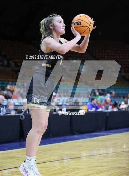 Thumbnail 3 in Canon City vs. Durango (CHSAA 5A Great 8) photogallery.