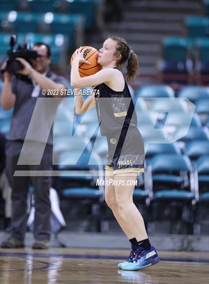 Thumbnail 1 in Canon City vs. Durango (CHSAA 5A Great 8) photogallery.