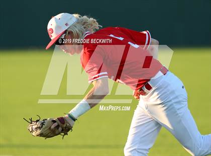 Thumbnail 2 in Pottsboro vs. Van Alstyne (3A Regional Quarterfinal) photogallery.