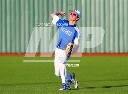 Thumbnail 1 in Pottsboro vs. Van Alstyne (3A Regional Quarterfinal) photogallery.