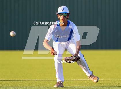 Thumbnail 1 in Pottsboro vs. Van Alstyne (3A Regional Quarterfinal) photogallery.