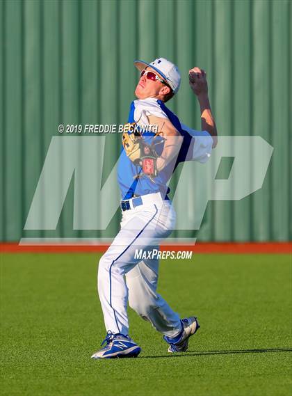 Thumbnail 1 in Pottsboro vs. Van Alstyne (3A Regional Quarterfinal) photogallery.