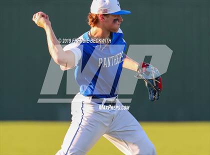 Thumbnail 3 in Pottsboro vs. Van Alstyne (3A Regional Quarterfinal) photogallery.