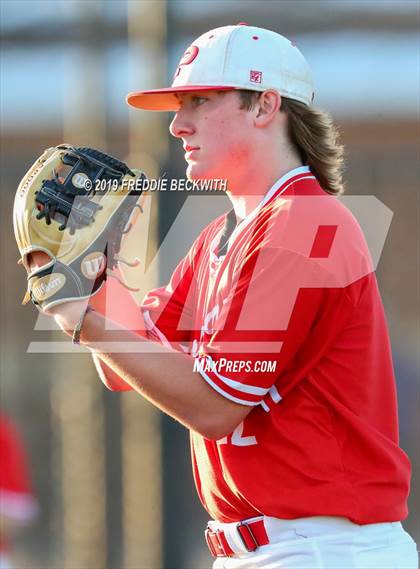 Thumbnail 2 in Pottsboro vs. Van Alstyne (3A Regional Quarterfinal) photogallery.