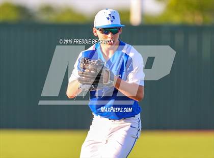 Thumbnail 2 in Pottsboro vs. Van Alstyne (3A Regional Quarterfinal) photogallery.