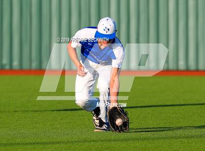 Thumbnail 1 in Pottsboro vs. Van Alstyne (3A Regional Quarterfinal) photogallery.