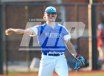 Thumbnail 2 in Pottsboro vs. Van Alstyne (3A Regional Quarterfinal) photogallery.