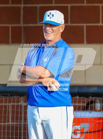 Thumbnail 1 in Pottsboro vs. Van Alstyne (3A Regional Quarterfinal) photogallery.