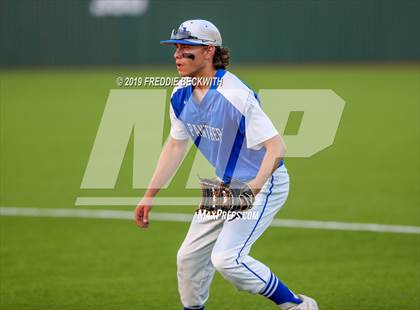 Thumbnail 2 in Pottsboro vs. Van Alstyne (3A Regional Quarterfinal) photogallery.