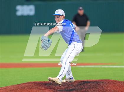 Thumbnail 2 in Pottsboro vs. Van Alstyne (3A Regional Quarterfinal) photogallery.