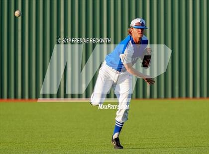 Thumbnail 2 in Pottsboro vs. Van Alstyne (3A Regional Quarterfinal) photogallery.