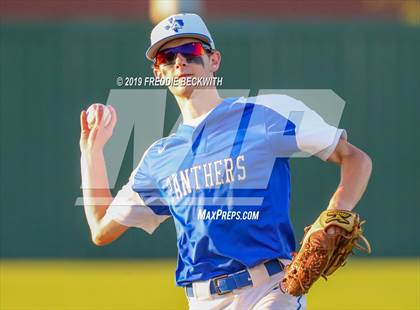 Thumbnail 3 in Pottsboro vs. Van Alstyne (3A Regional Quarterfinal) photogallery.