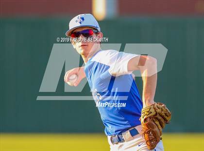 Thumbnail 2 in Pottsboro vs. Van Alstyne (3A Regional Quarterfinal) photogallery.