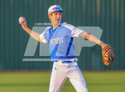 Thumbnail 2 in Pottsboro vs. Van Alstyne (3A Regional Quarterfinal) photogallery.