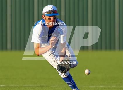 Thumbnail 1 in Pottsboro vs. Van Alstyne (3A Regional Quarterfinal) photogallery.