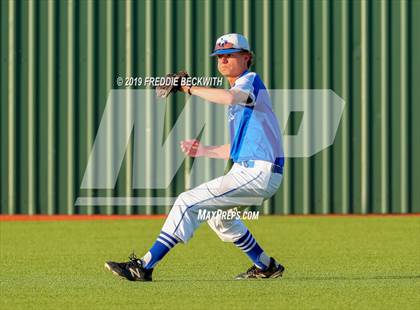 Thumbnail 2 in Pottsboro vs. Van Alstyne (3A Regional Quarterfinal) photogallery.