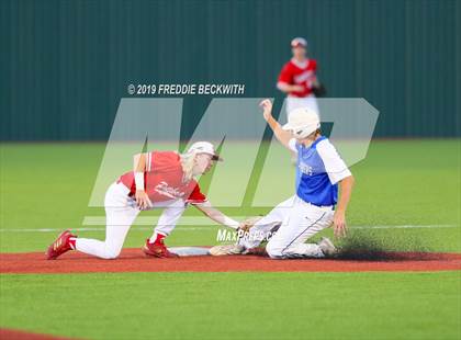 Thumbnail 2 in Pottsboro vs. Van Alstyne (3A Regional Quarterfinal) photogallery.