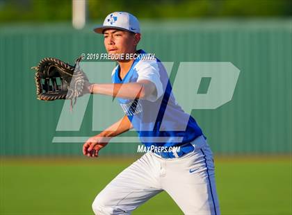 Thumbnail 3 in Pottsboro vs. Van Alstyne (3A Regional Quarterfinal) photogallery.